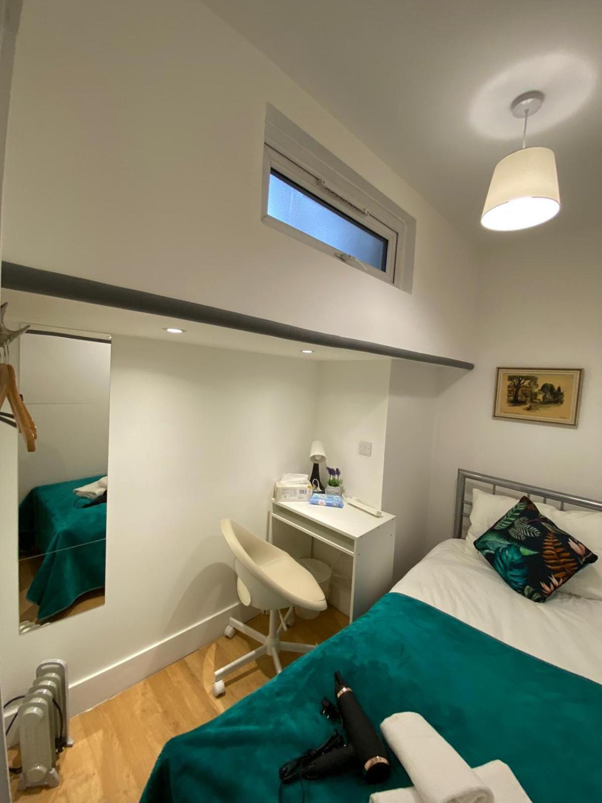 Cosy Private Rooms Near Euston Station, Central Londra Esterno foto